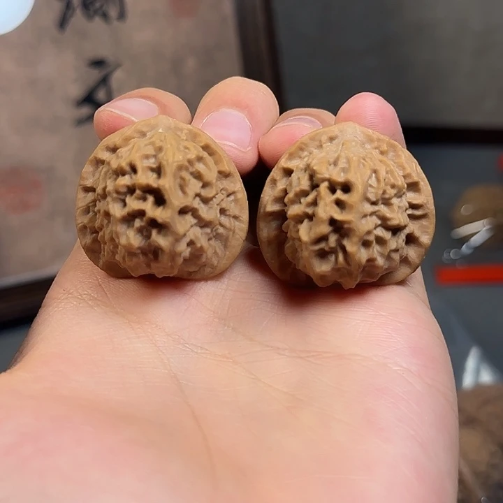 吊坠文玩核桃瓷娃娃