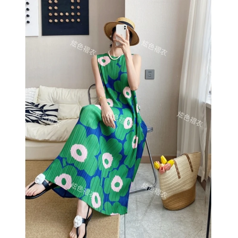 高端褶皱沙滩度假风大花朵无袖连衣裙