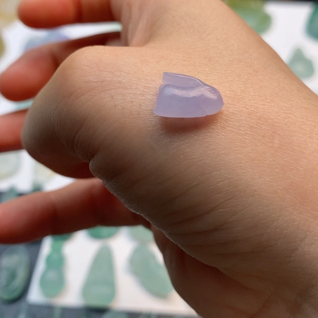 定制翡翠未镶嵌兔子