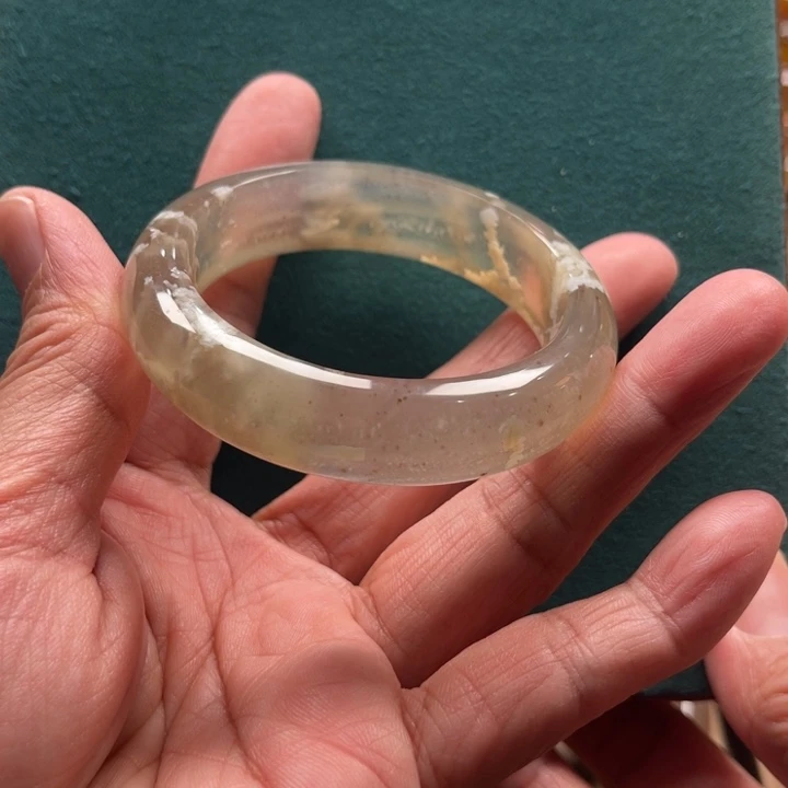 玛瑙/玉髓手镯未镶嵌暖*?