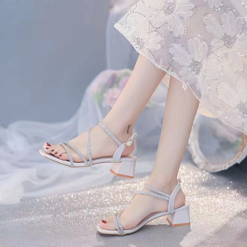 一字带软底一字带4-5厘米中粗跟高跟鞋女夏凉鞋女款2025新款爆款