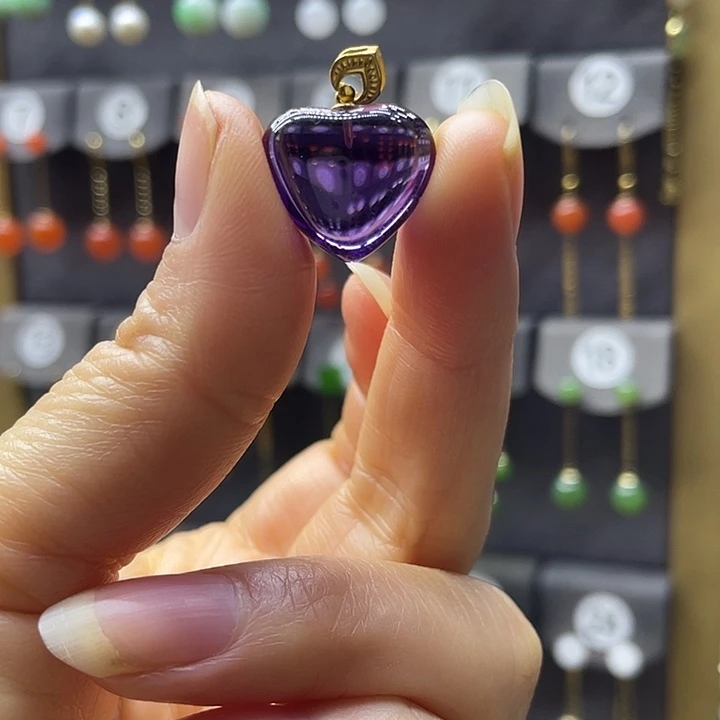 耳饰18K金镶嵌水晶