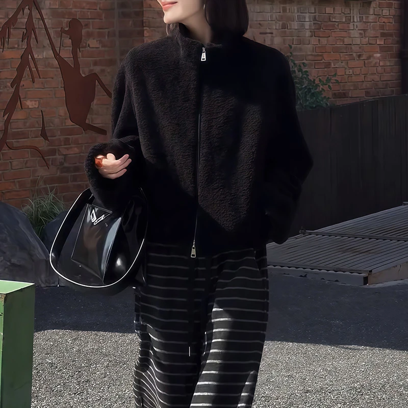 冬季保暖女装长袖短款立领短时尚软糯外套冬季翻领百搭新款巨好看