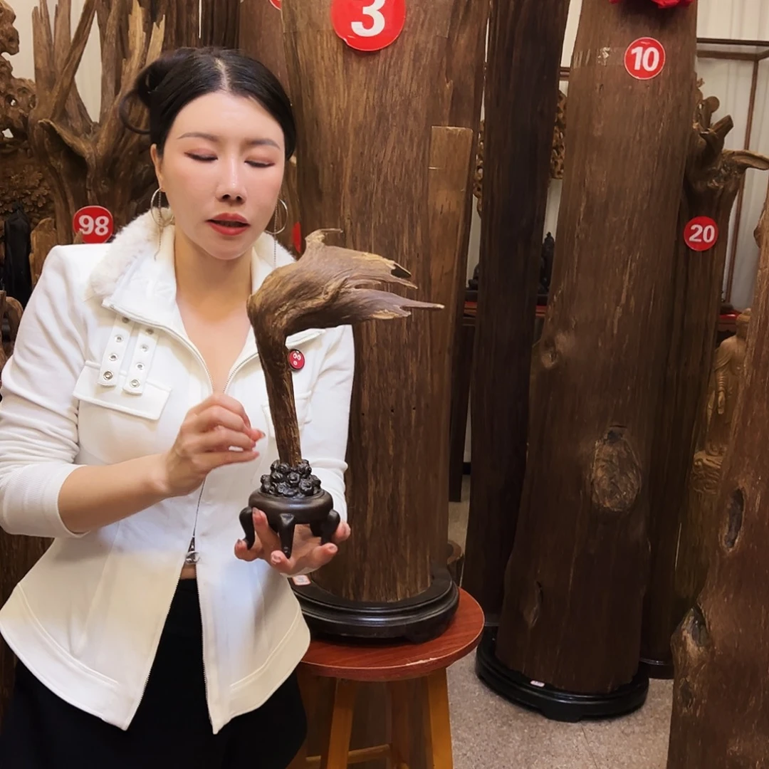 彭***凯沉香沉香碎屑沉香材料