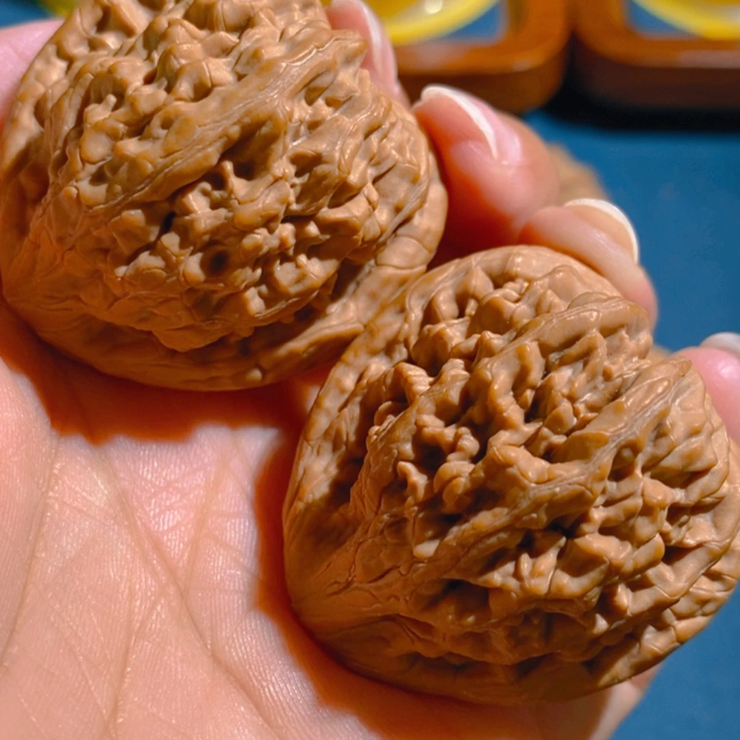 【闪购商品】文玩核桃吊坠吴*森虎头王