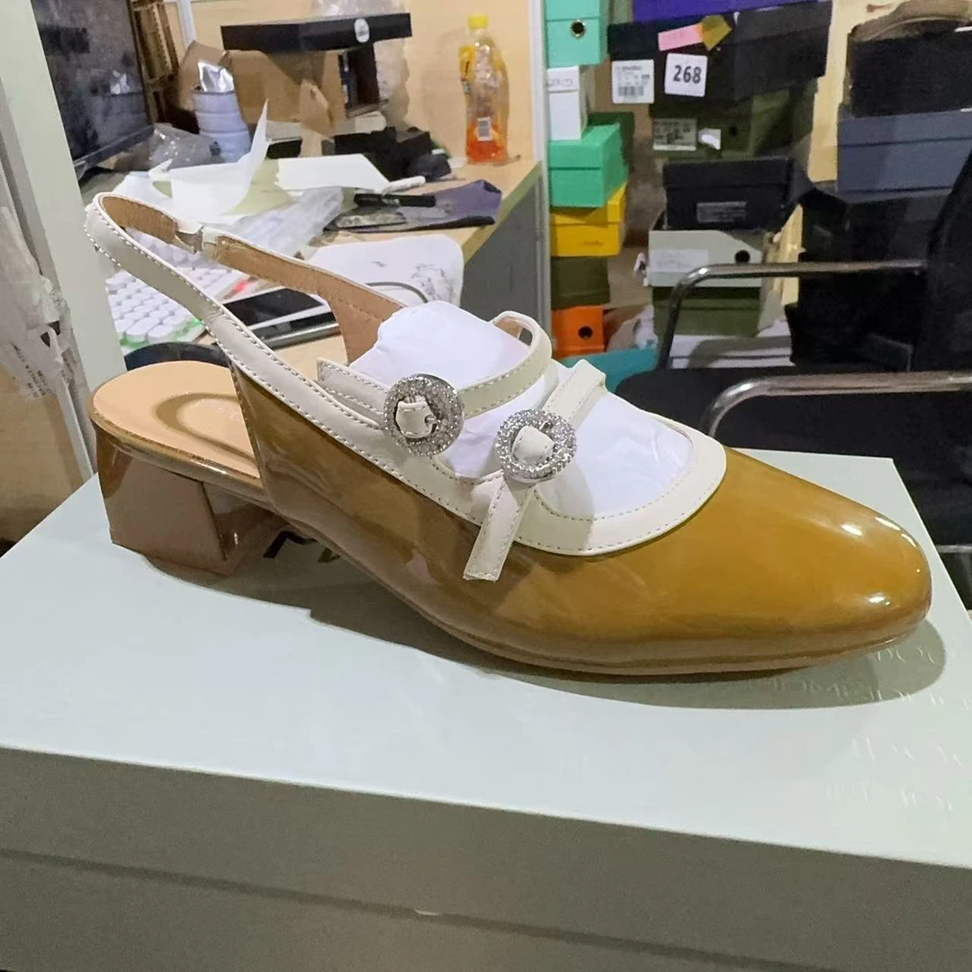 杏色  新款百搭休闲包头时装凉鞋0506