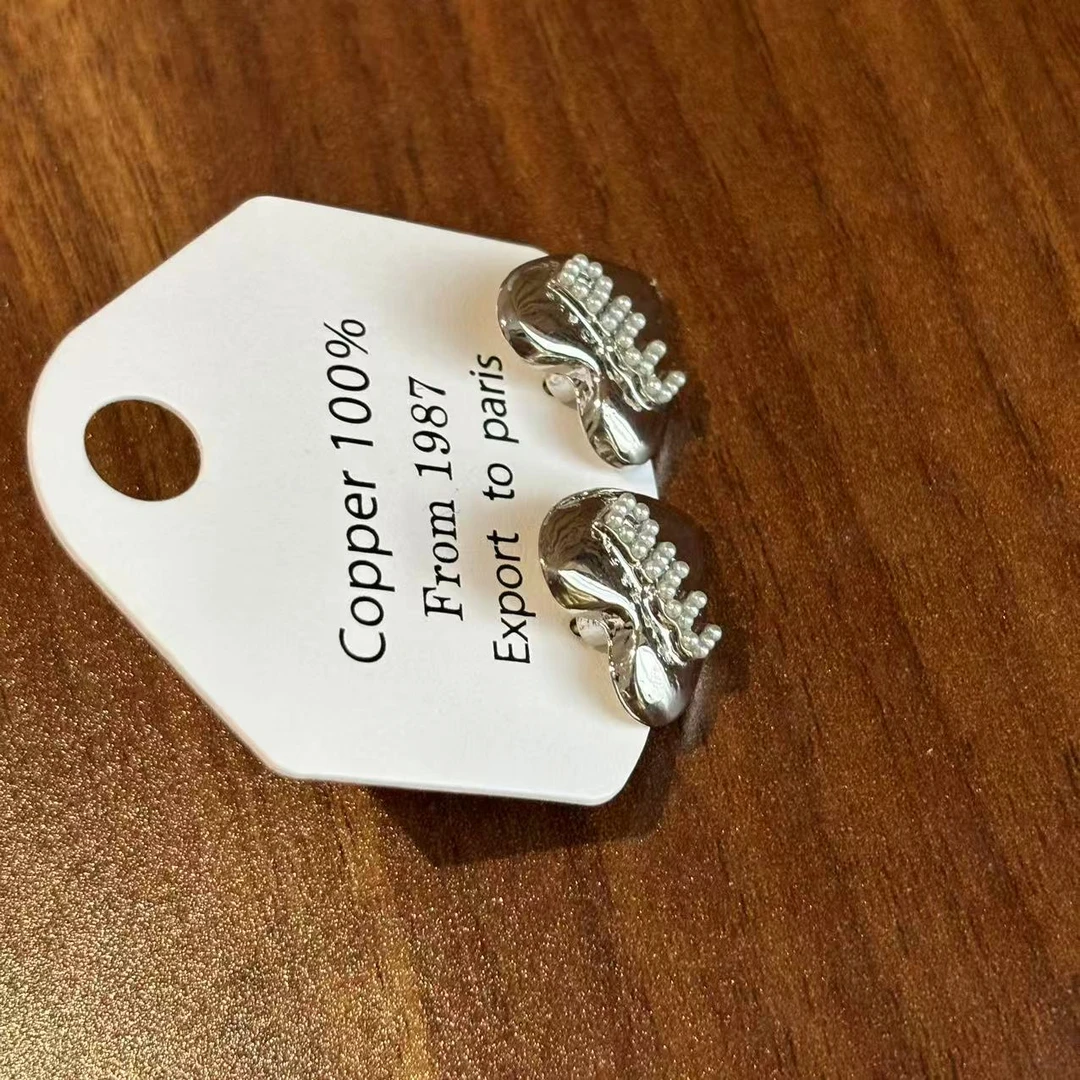 铜合金耳饰 C19  银色立体字母爱心耳钉