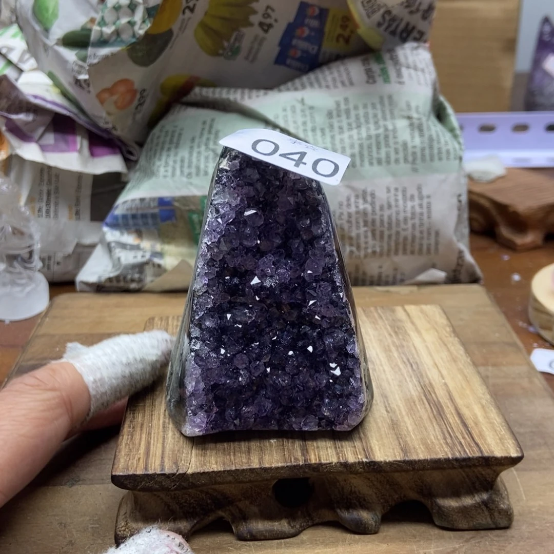 紫晶天然水晶摆件未镶嵌