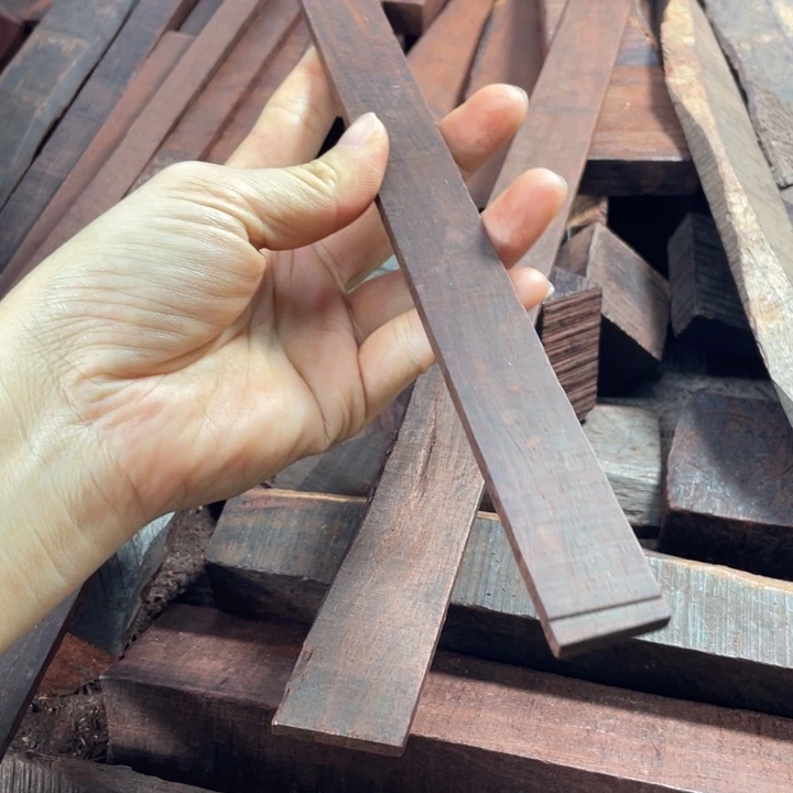 杨***意檀香紫檀（小叶紫檀）