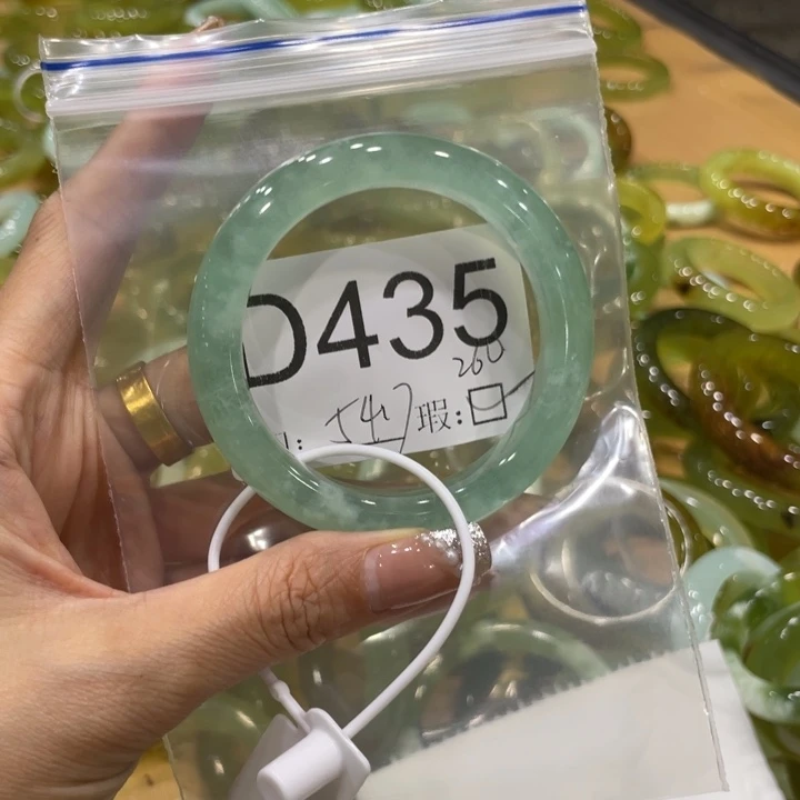 未镶嵌蛇纹石玉手镯葡**心