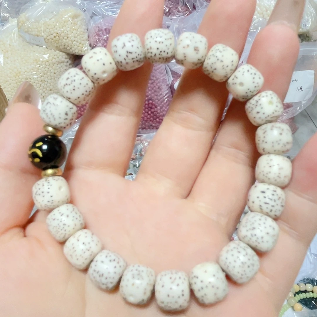 星月菩提吊坠星月菩提手串