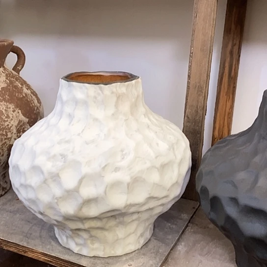 瓶景德镇陶瓷。景德镇陶瓷