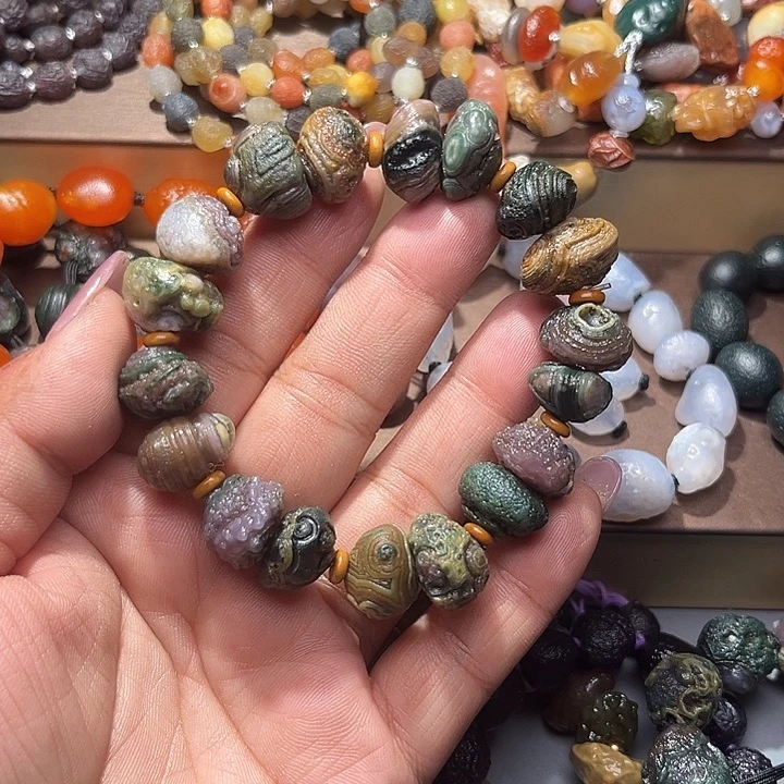 亶***望阿拉善彩玛瑙手串