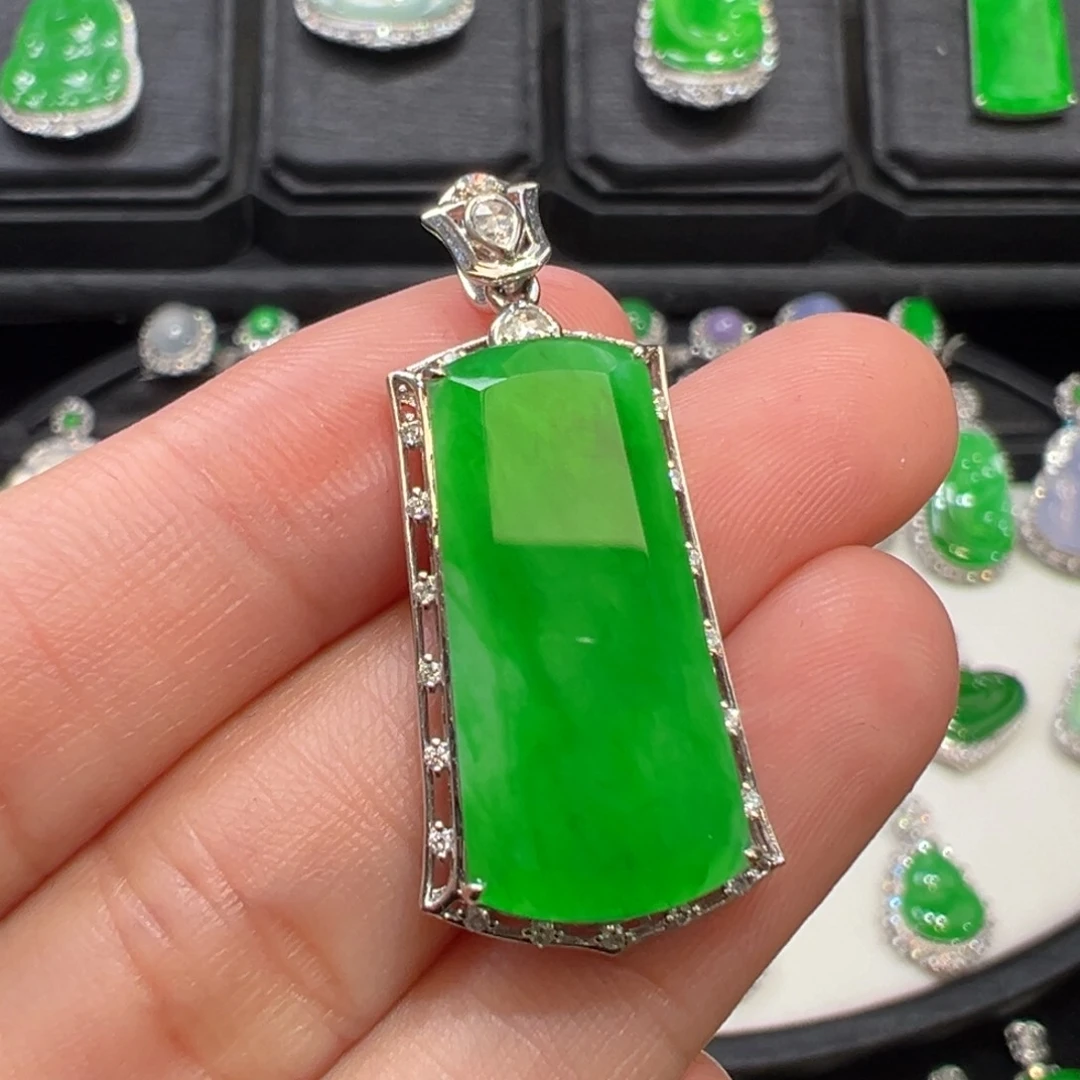 翡翠吊坠(不含链)18K金镶嵌收到货48小时鉴赏期