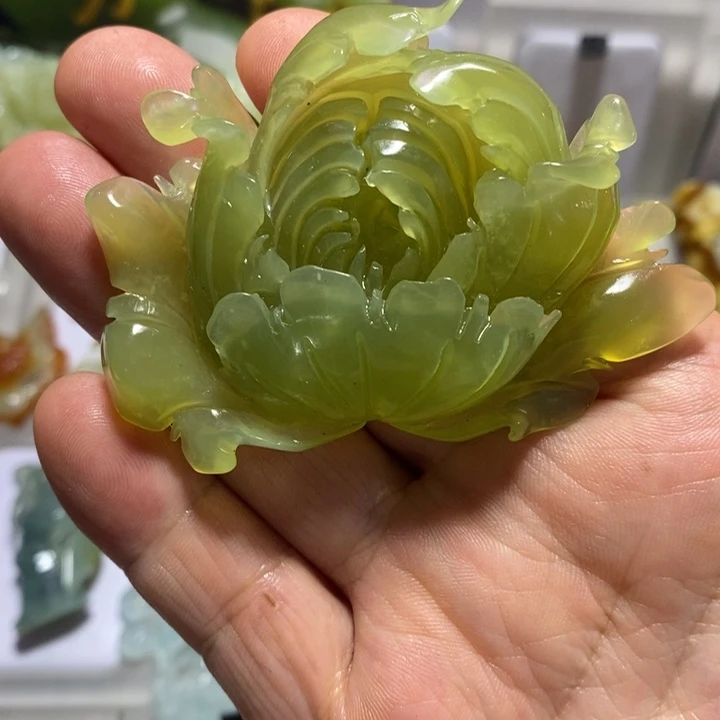 思****未镶嵌蛇纹石玉颈饰