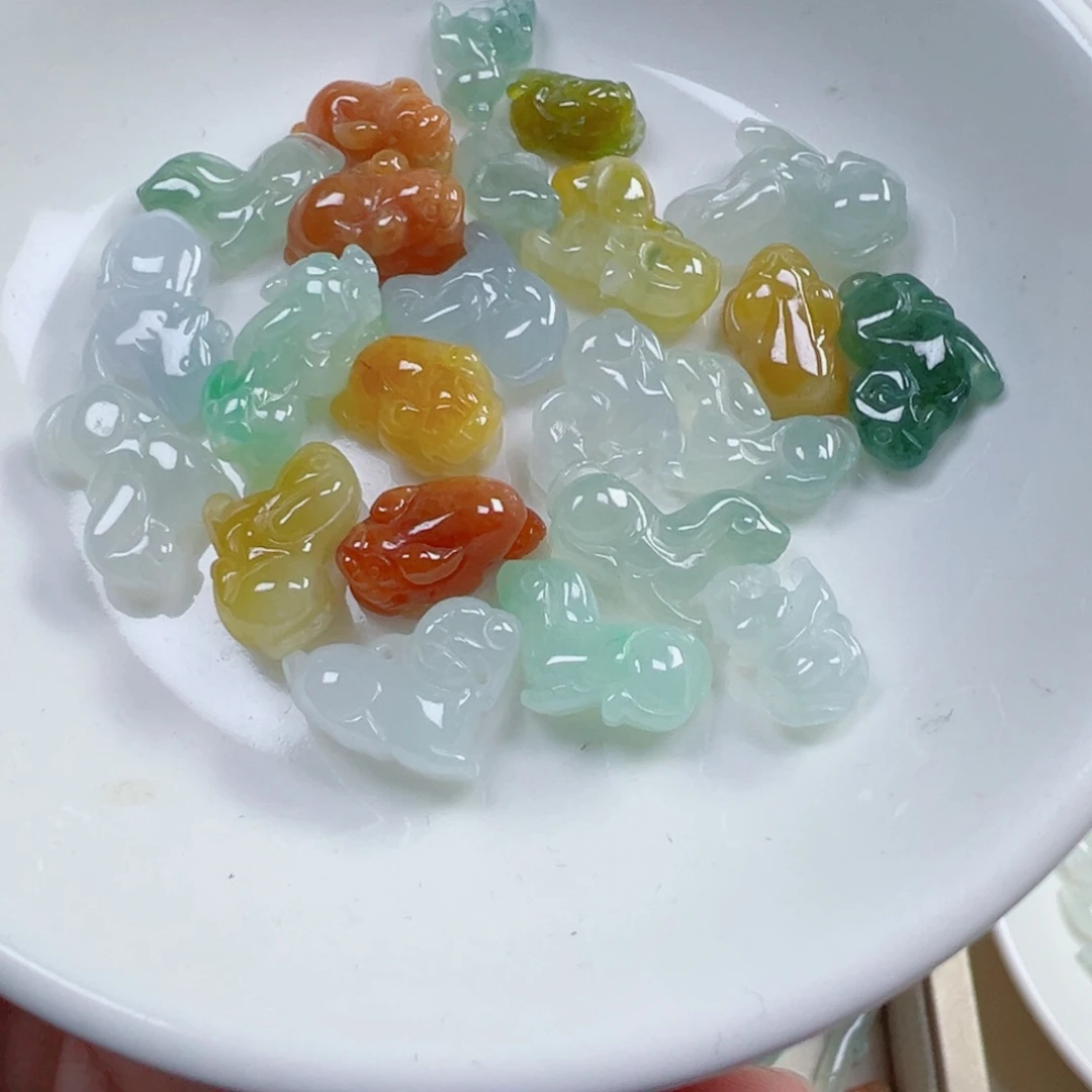 翡翠散珠动物一个可挑。多样性发货