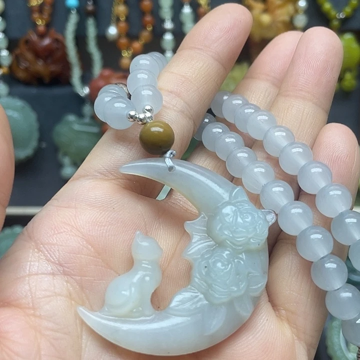 未镶嵌蛇纹石玉颈饰