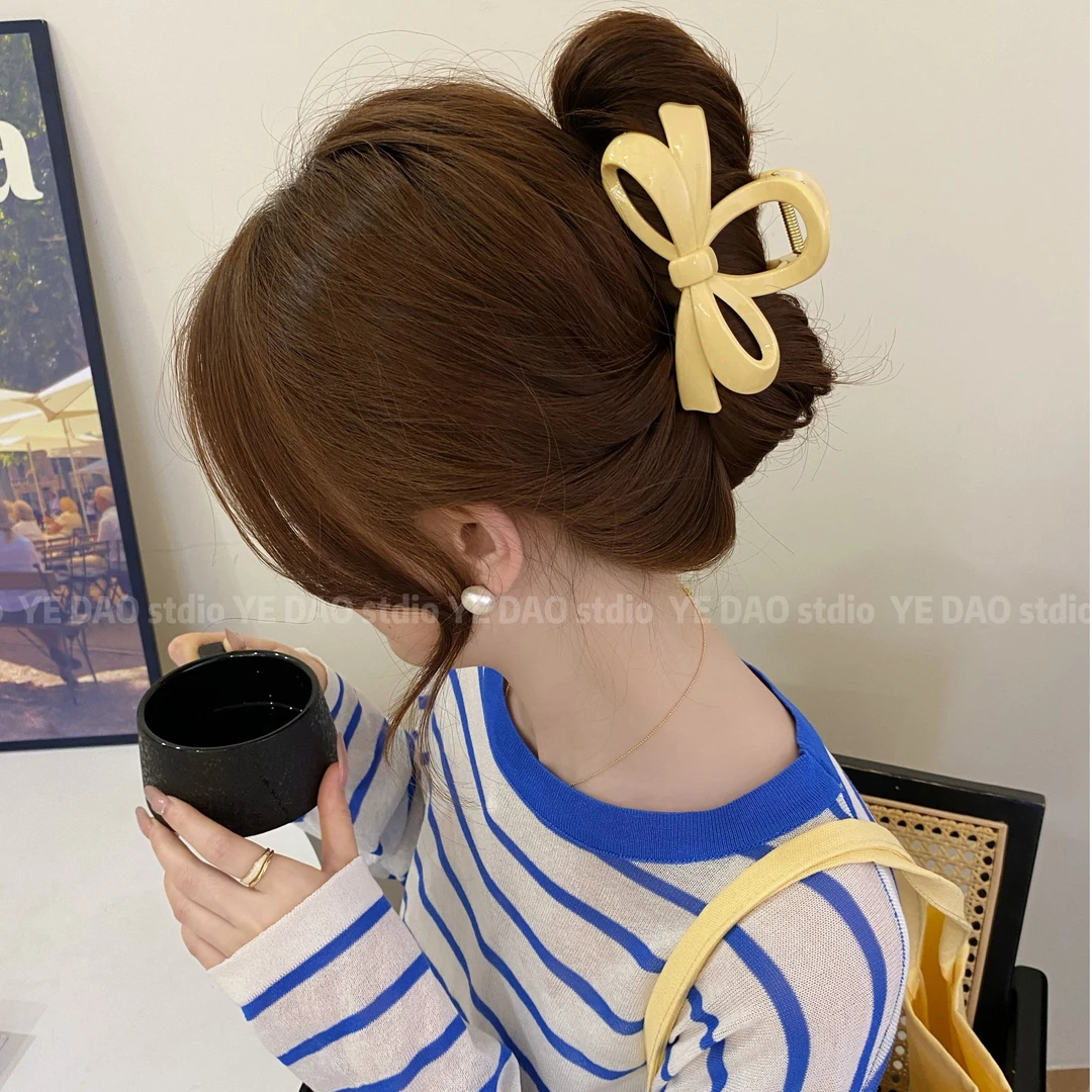 奶油色韩系蝴蝶结抓夹高级感后脑勺发夹气质休闲风盘发百搭鲨鱼夹