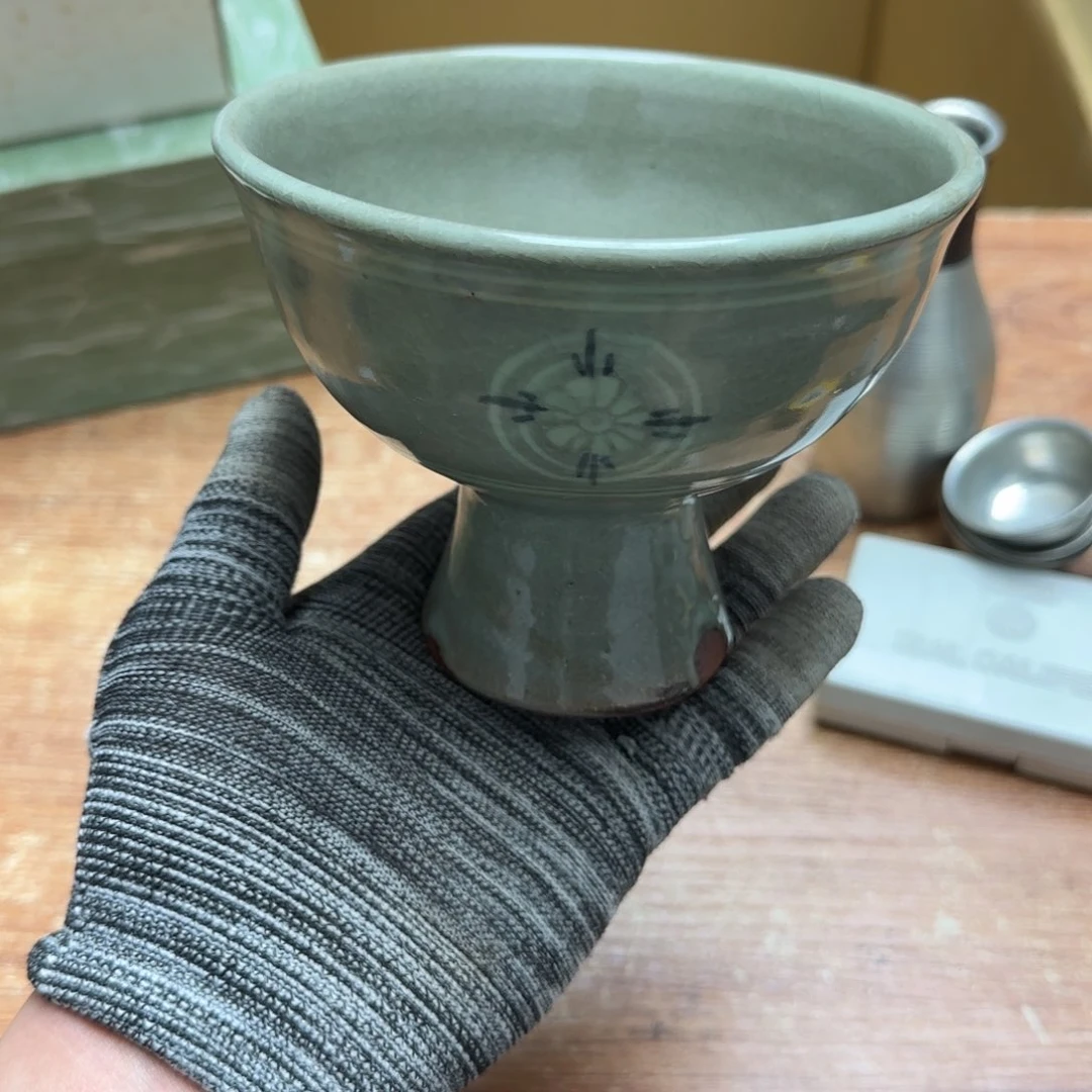 茶宠人生第一件衣服穿出