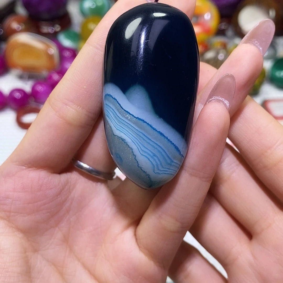 小***呀未镶嵌玛瑙/玉髓珠宝奇石