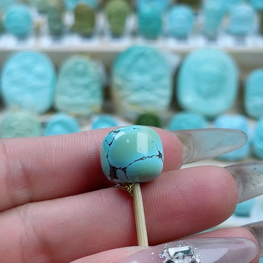 绿松石未镶嵌珠宝奇石14*13m