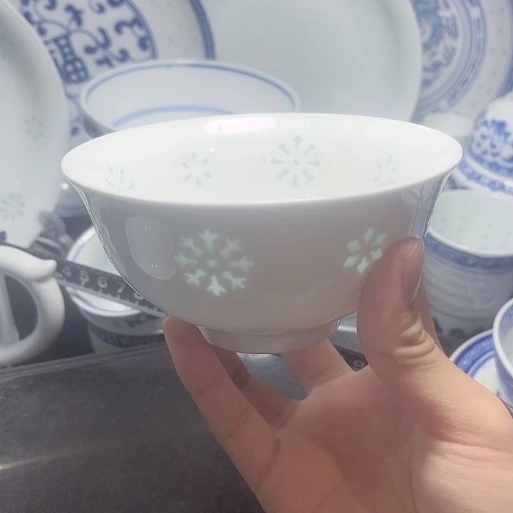 碗素玲珑雕塑雪花五寸饭碗