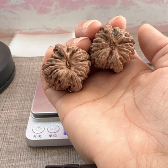 桃核吊坠随*起核桃核桃