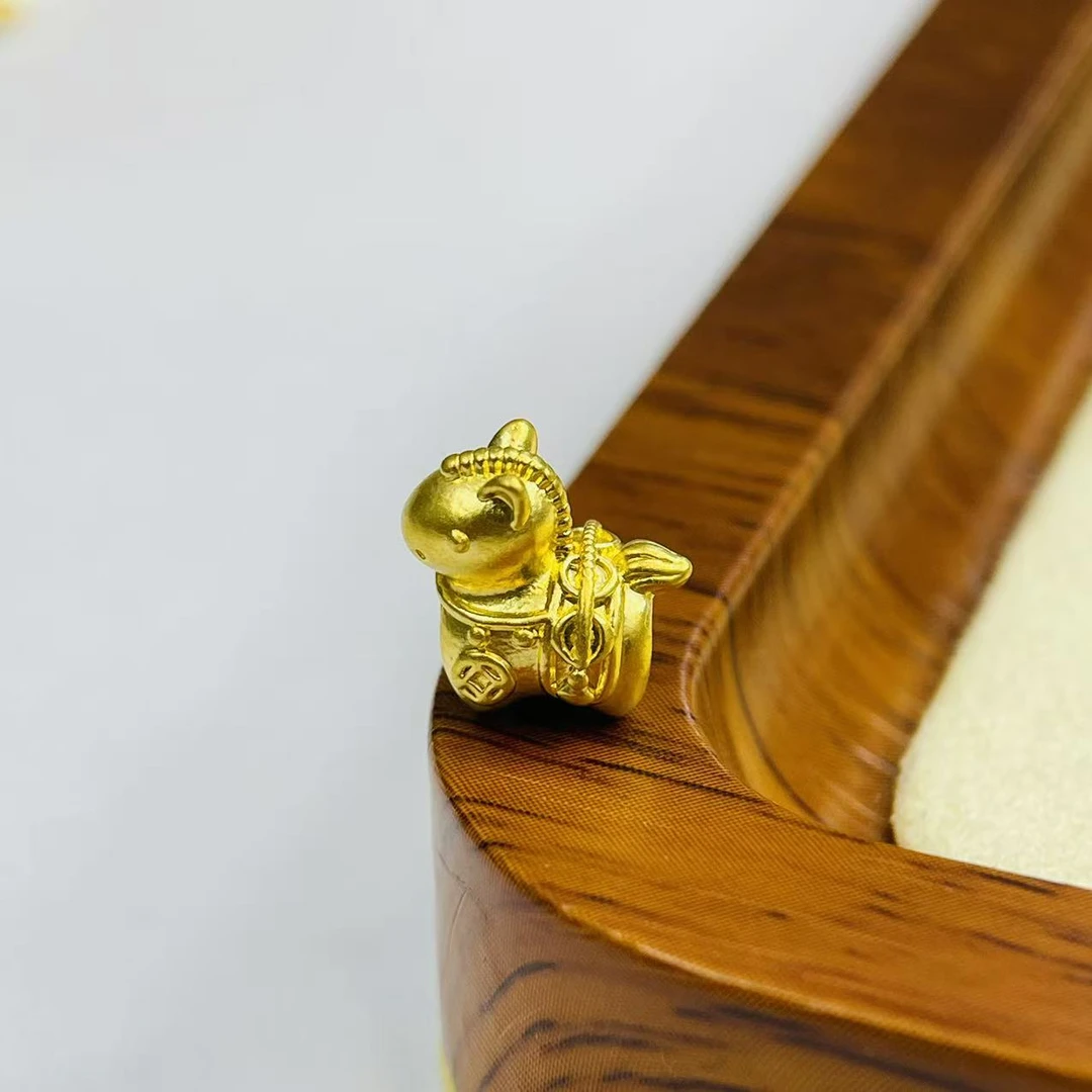 吴芳芳黄金足金999招财小金马DP2645-0280