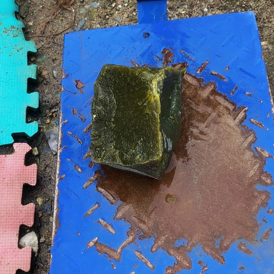 未镶嵌岫玉珠宝奇石兰*