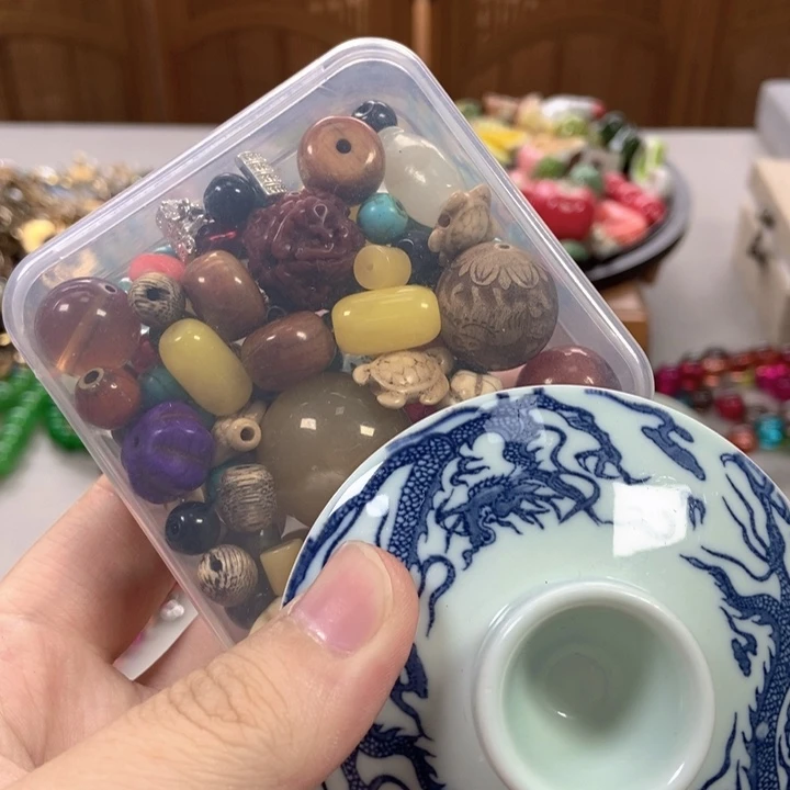 瓷片斤斤计较哈哈回家哈哈哈哈哈哈