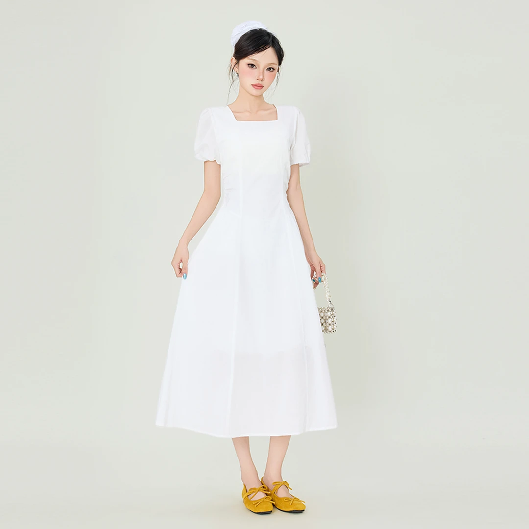 2025秋季温柔风气质法式泡泡袖连衣裙女秋季收腰短袖甜美方领字长