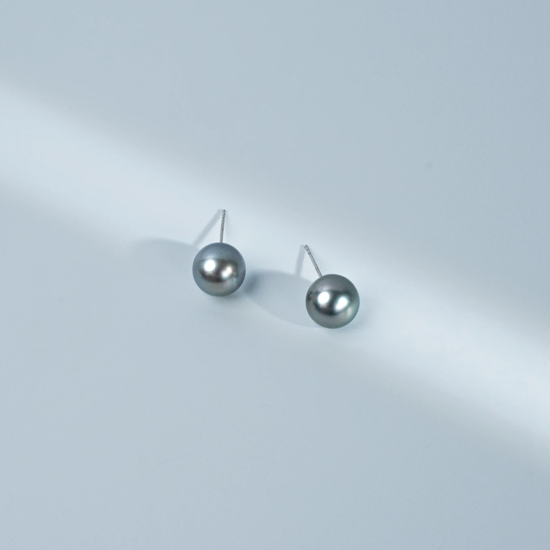 【黑蝶皇后】K金海水珍珠大溪地铂金灰耳钉9-10mm左右
