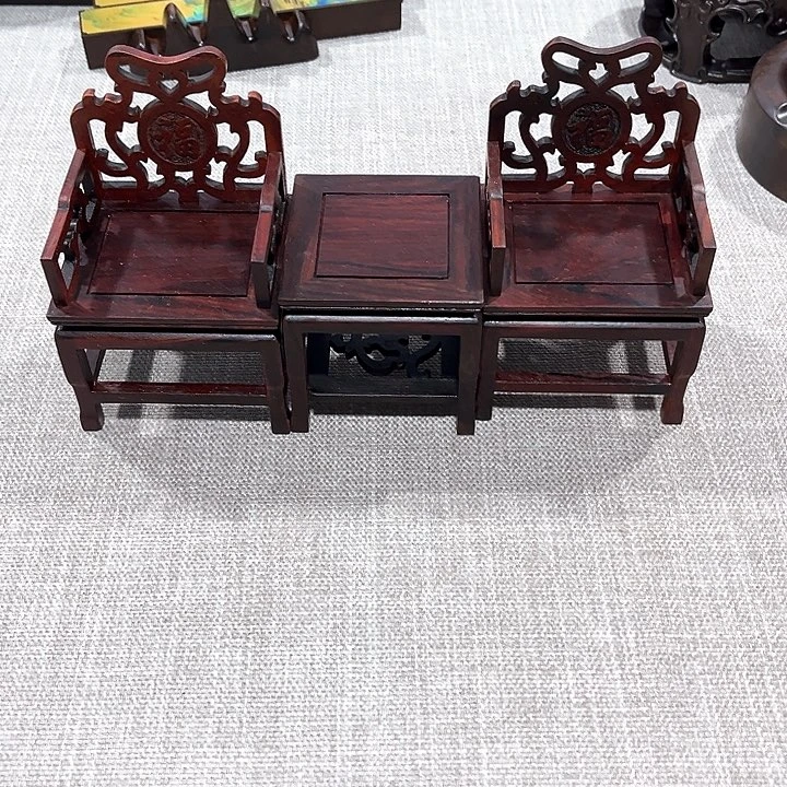 琉璃手工艺品红木工艺品雕刻工艺