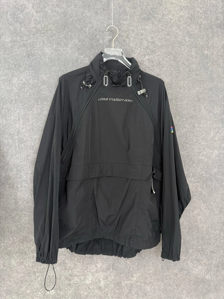 99新 LouisVuitton/路易威登 彩虹机能冲锋套头风衣48码/1233