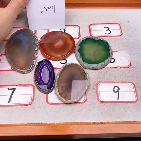 珍***康玛瑙/玉髓颈饰未镶嵌