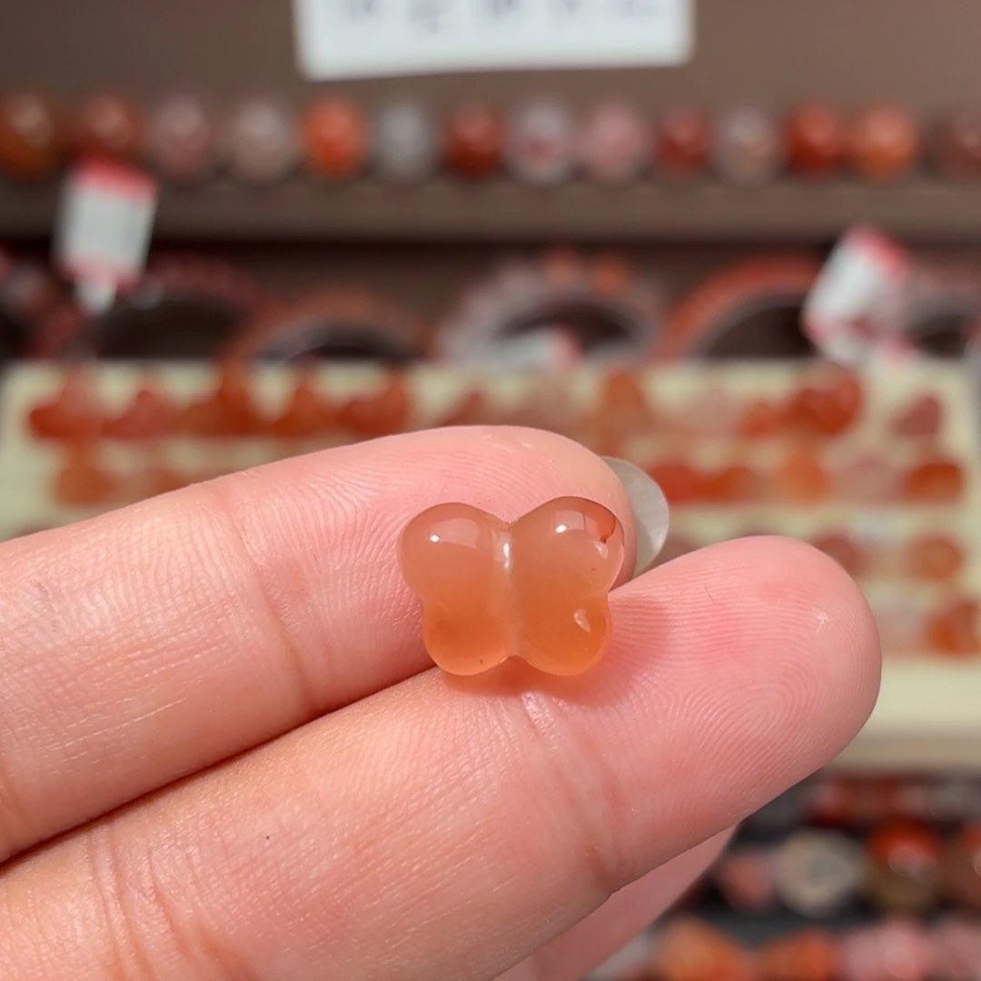 未镶嵌川料南红玛瑙通孔蝴蝶