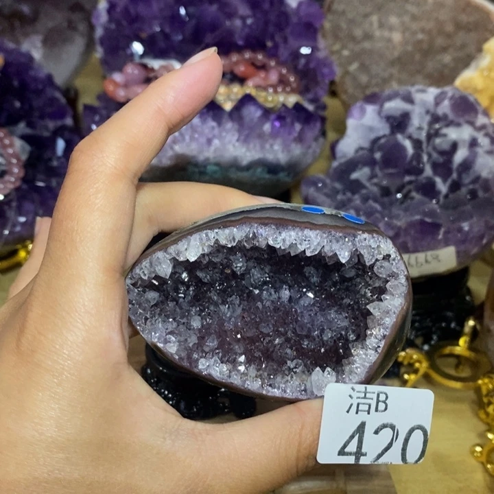 未镶嵌水晶大型摆件（非配饰）