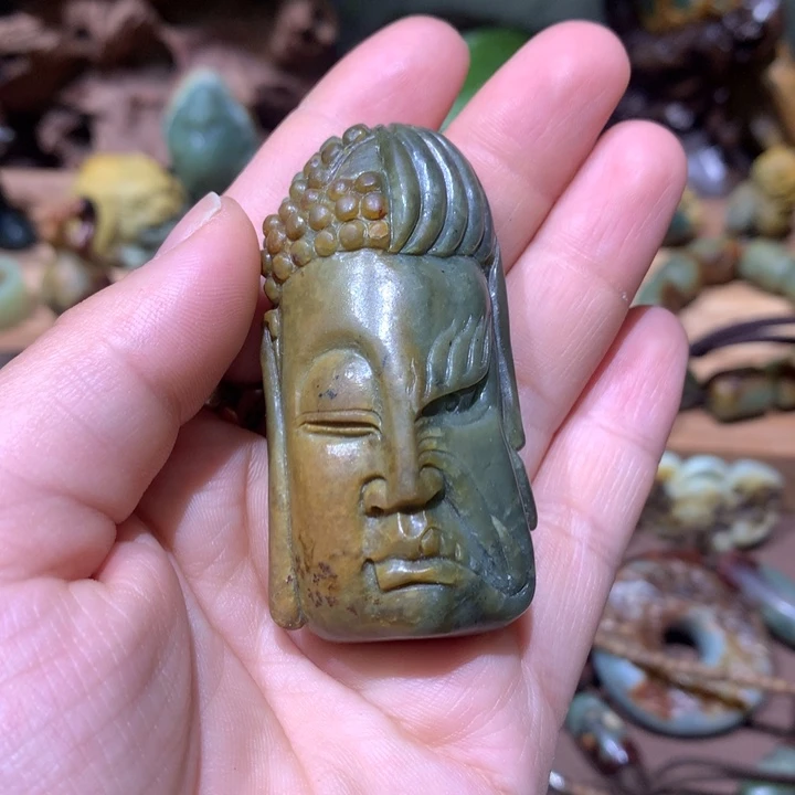 岫岩河磨玉（透闪石质玉）未镶嵌把件