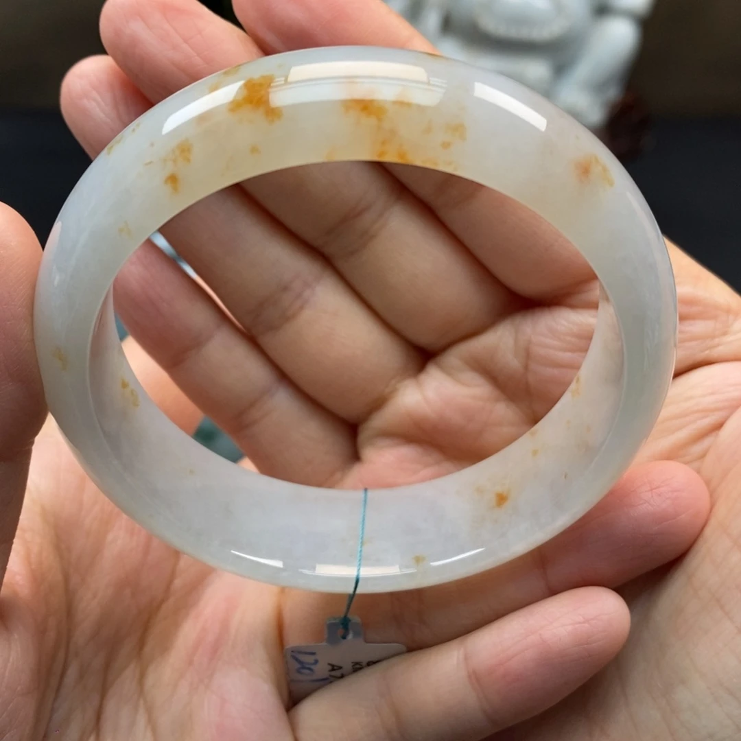 翡翠手镯未镶嵌天然