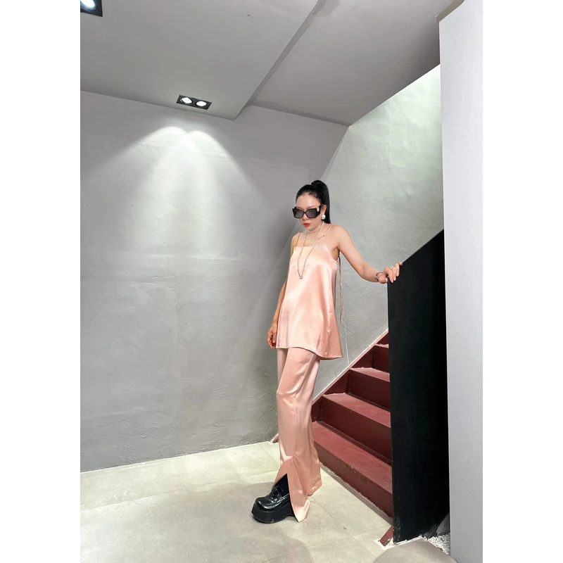 iIEWUOY有尾24新品夏季时尚无袖设计师款女士醋酸吊带上衣