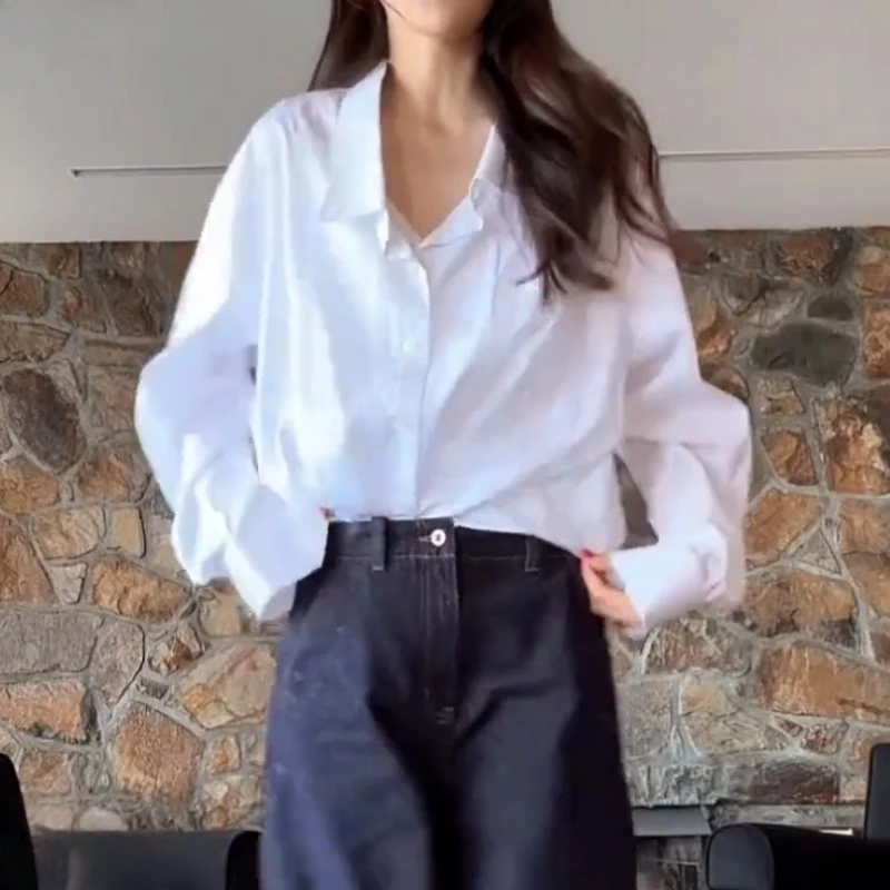 多巴胺穿搭简约长袖衬衫女2025秋冬爆款款御姐范休闲显瘦小衫上衣