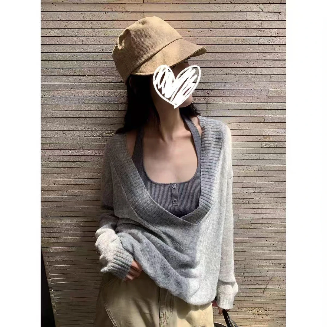 新款2025秋季假两件设计感针织衫女深V领上衣拼接背心