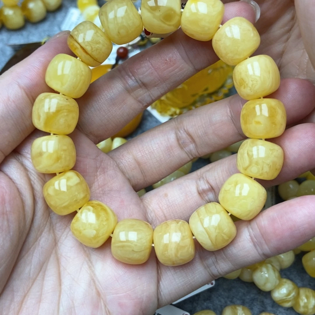 琥珀未镶嵌珠宝奇石23