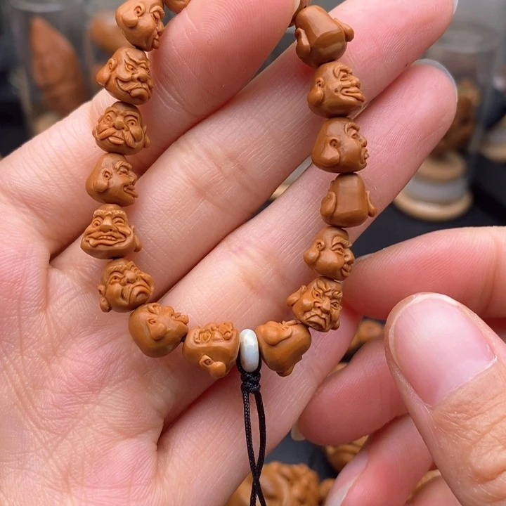 橄榄核吊坠?****?核尖罗汉