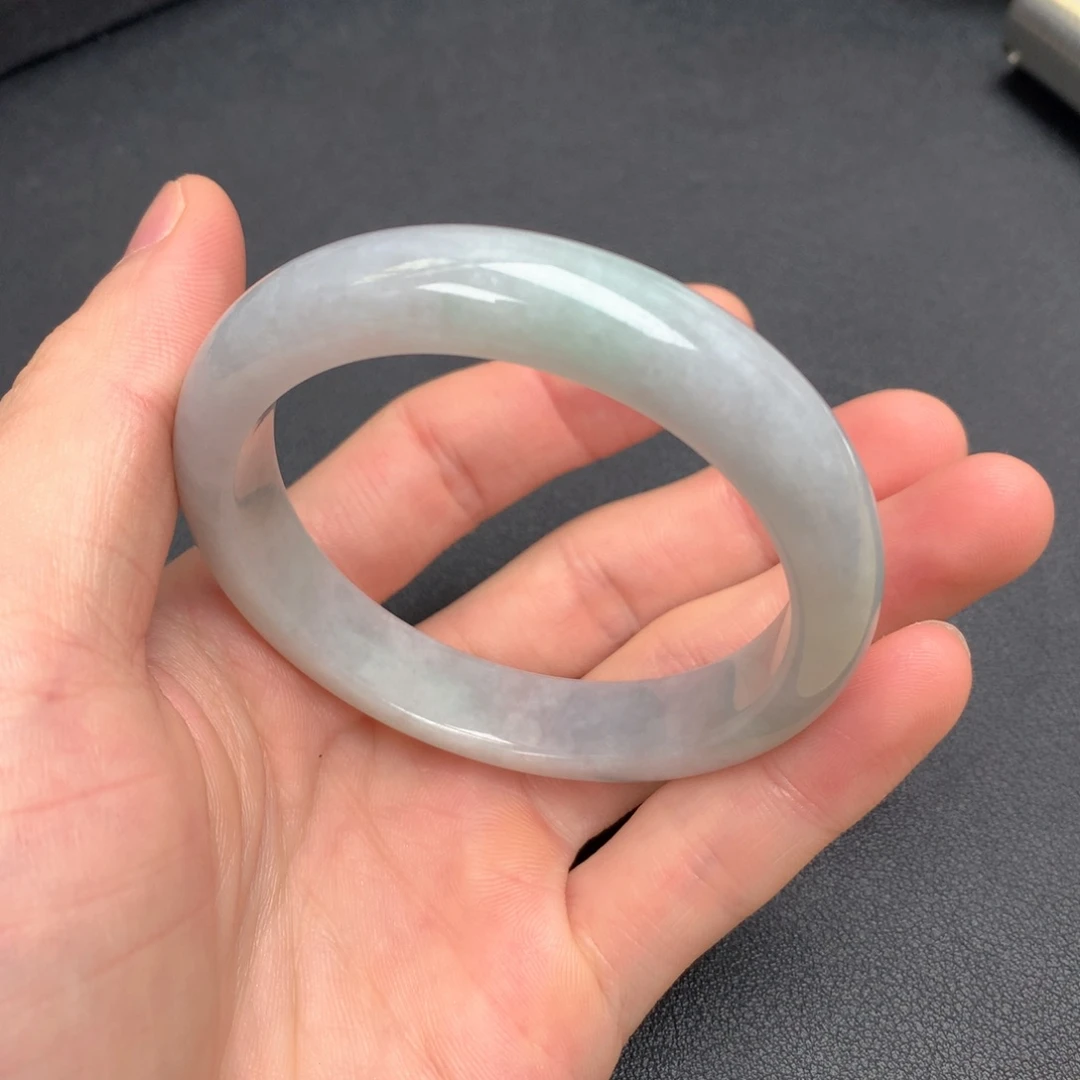 Y***—未镶嵌手镯翡翠多样性发货翡翠