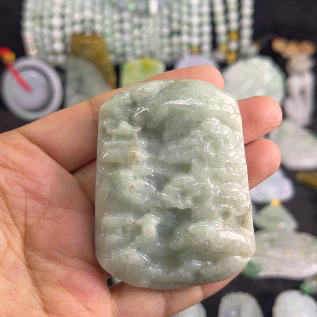 翡翠未镶嵌吊坠(不含链)瑕疵