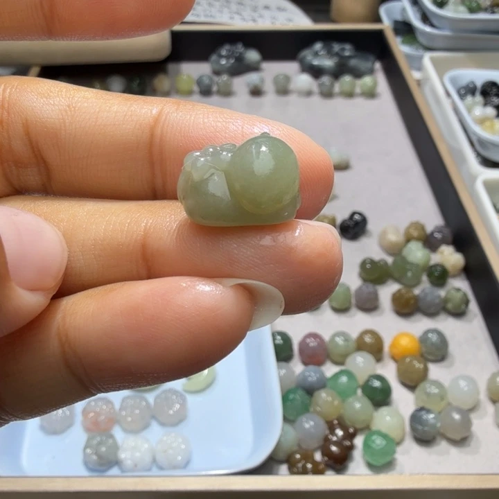 未镶嵌和田玉珠宝半成品