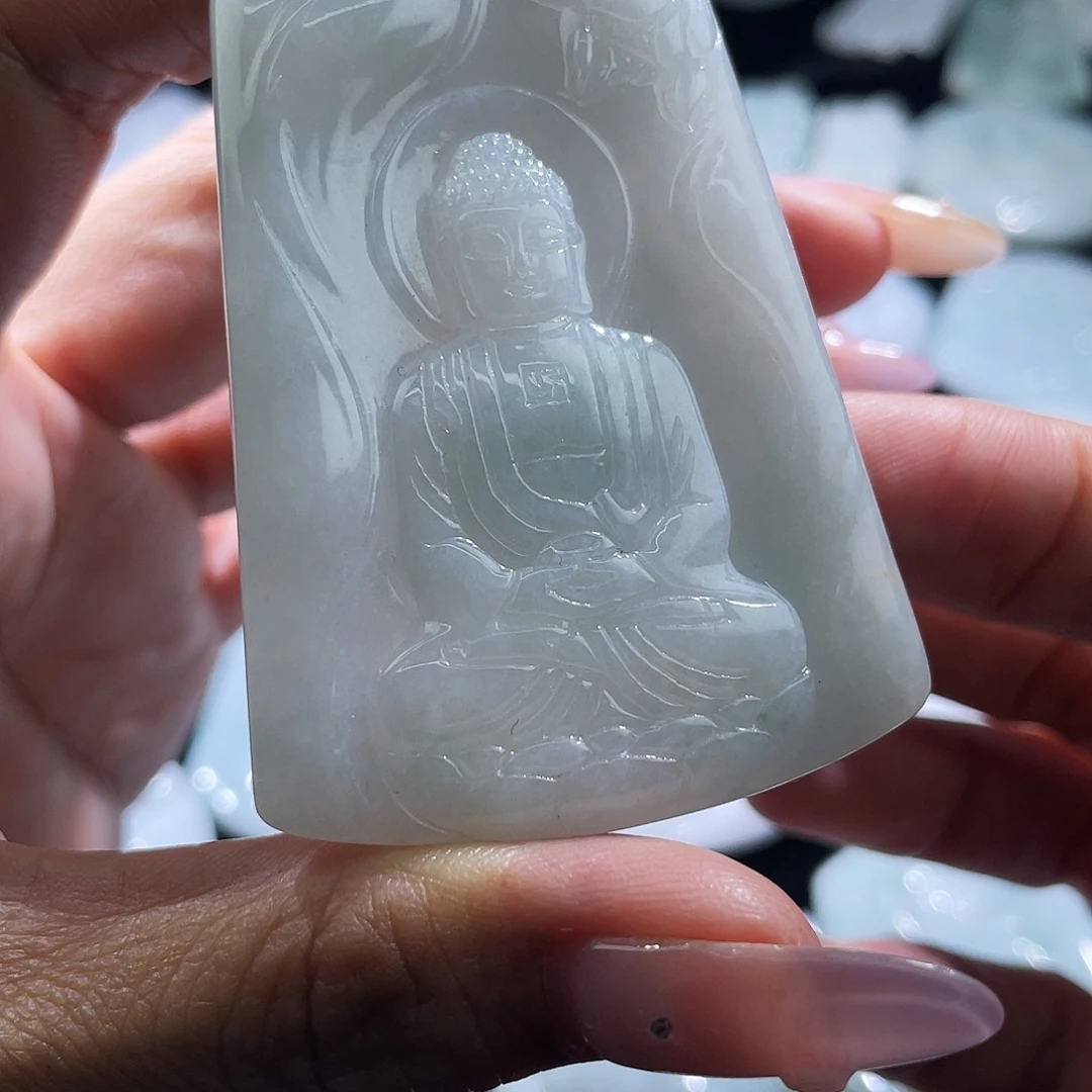 翡翠未镶嵌颈饰阿弥陀佛