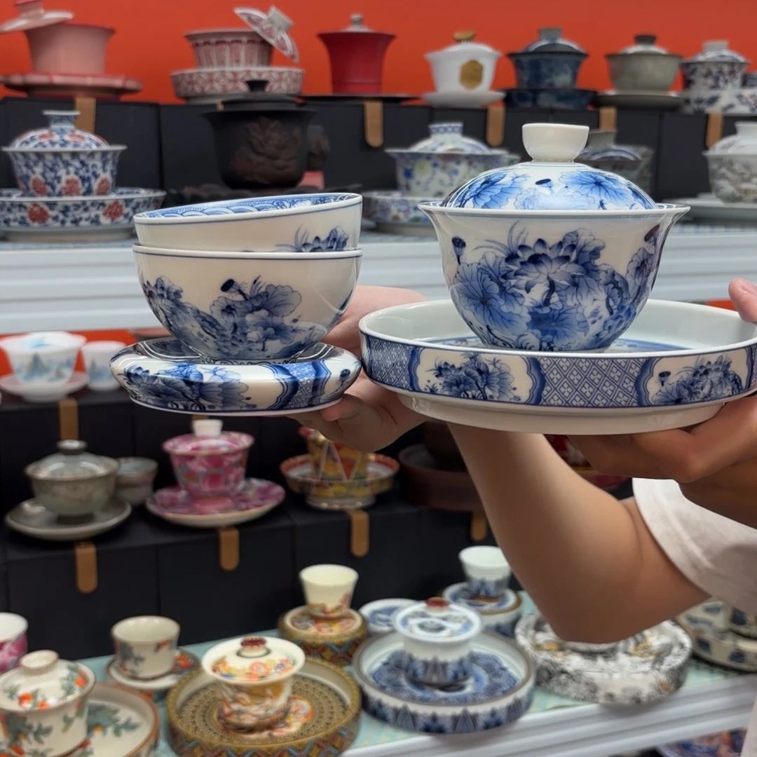 茶具也不用多拿给小宝宝