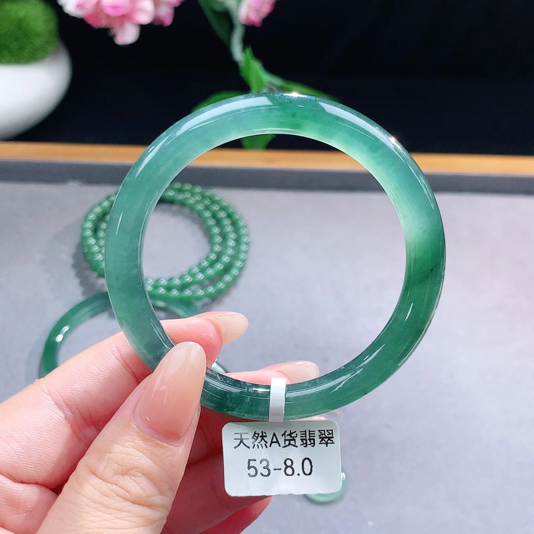未镶嵌手镯（圆镯）翡翠